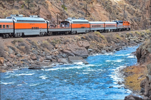 photo of Royal Gorge train with river