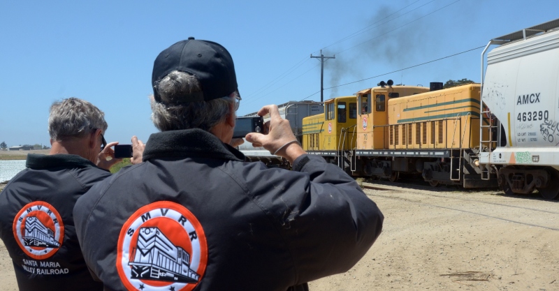 photo of photographers shooting SMVRR train